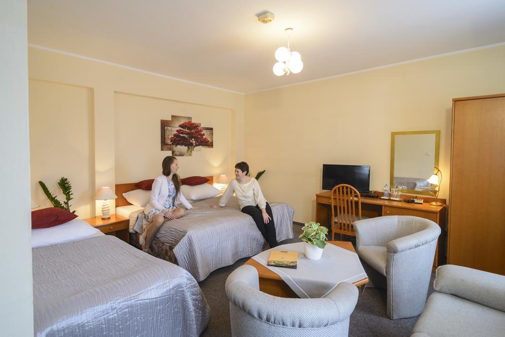 Hotel Dana 바이토프 외부 사진